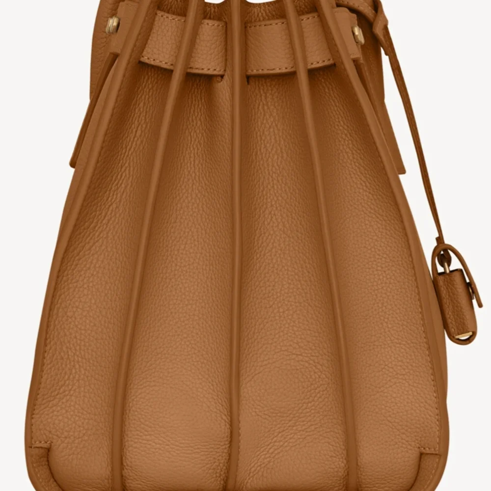 Saint Laurent Sac de Jour - Medium in Supple Grained Leather (Cinnamon) - Picture 5 of 9